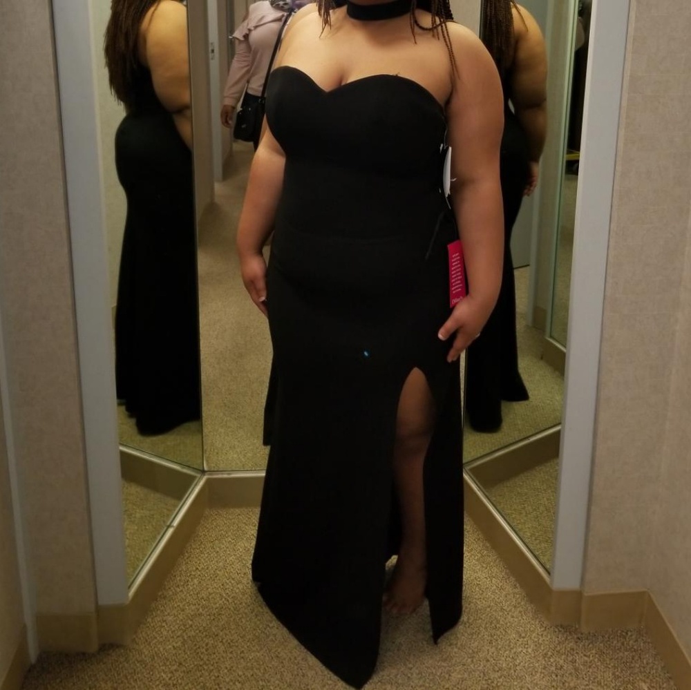 Evening Gown - Picture 2 of 2
